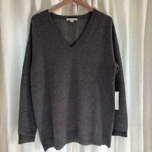 White + Warren NWT 💯Cashmere Essential V Neck